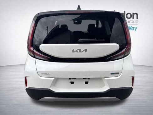 Used 2023 Kia Soul EX image 8