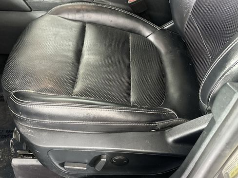 Used 2021 Ford Escape Titanium image 16