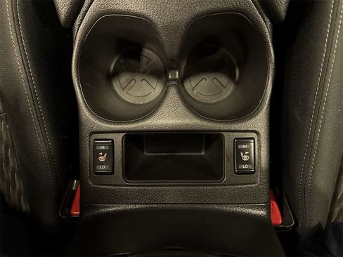 Used 2019 Nissan Rogue SV w/ Sun & Sound Touring Package image 33