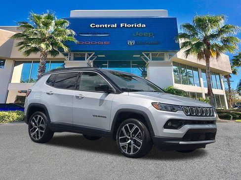 Certified 2025 Jeep Compass Limited AWD/4WD image 2