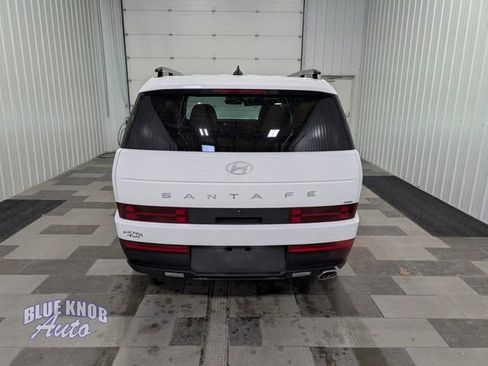 Used 2025 Hyundai Santa Fe SEL image 3