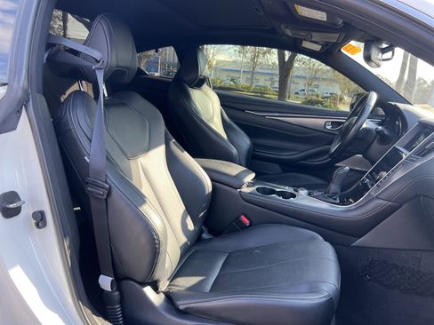 Used 2020 INFINITI Q60 3.0t Luxe w/ Essential Package image 34