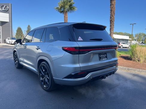 New 2026 Lexus TX 500h AWD image 3
