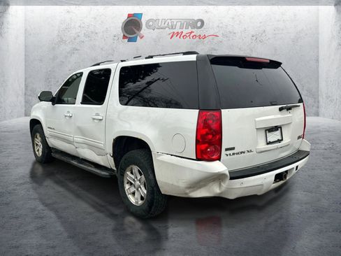 Used 2010 GMC Yukon XL SLE w/ SLE-2 Equipment Package image 3