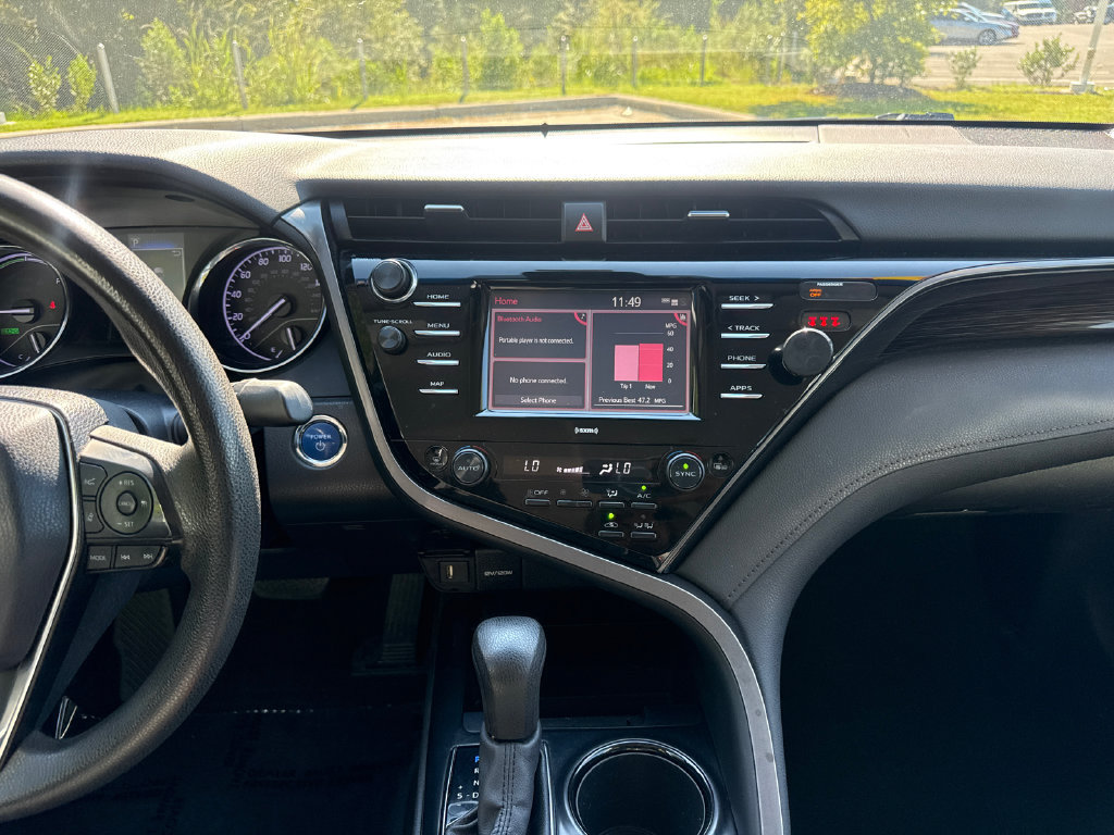 Used 2020 Toyota Camry LE w/ Fleet Convenience Package FWD image 18