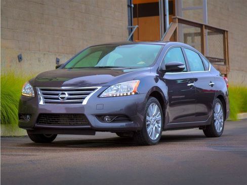 Used 2015 Nissan Sentra S FWD image 1