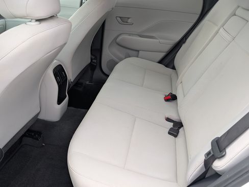 Used 2024 Hyundai Kona SEL w/ Convenience Package FWD image 13