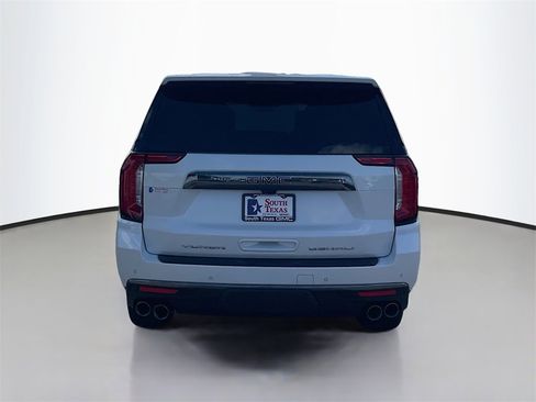 Used 2023 GMC Yukon XL Denali Ultimate image 6