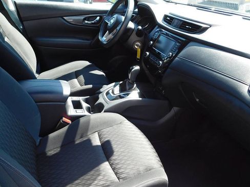 Used 2020 Nissan Rogue S w/ Special Edition Package AWD/4WD image 32