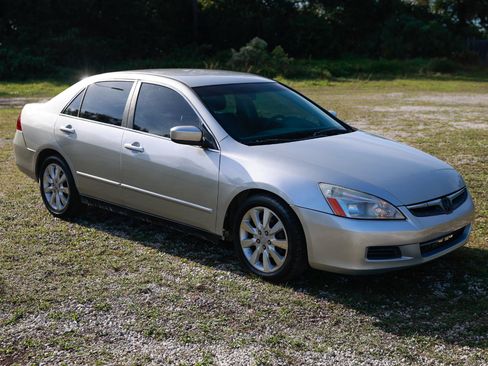 Used 2007 Honda Accord SE image 15