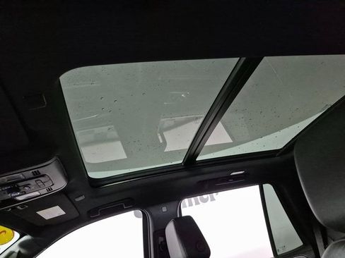 Used 2022 Chevrolet Tahoe LT w/ LT Signature Plus Package image 21