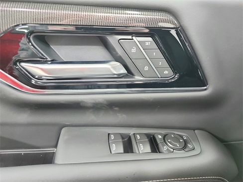 New 2026 GMC Yukon Elevation image 32