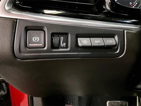 Used 2023 Cadillac XT6 Sport w/ Technology Package image 37