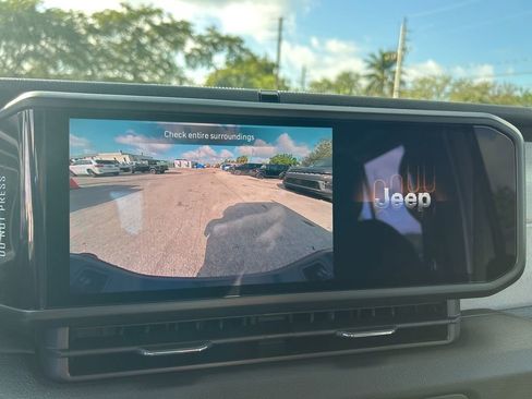 New 2026 Jeep Gladiator Sport image 15