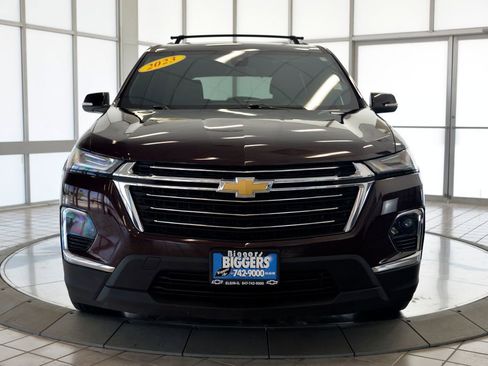 Used 2023 Chevrolet Traverse LT AWD/4WD image 3