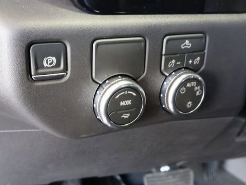 New 2026 GMC Sierra 1500 SLE image 21