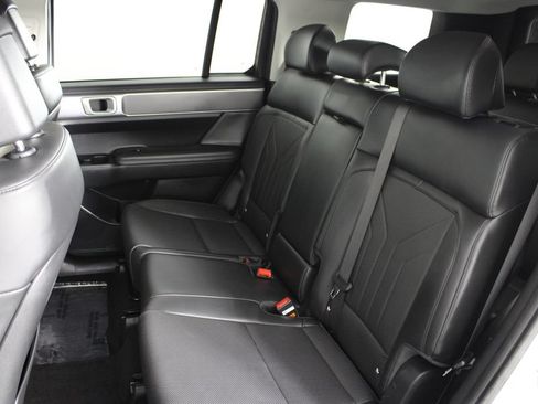 Used 2024 Hyundai Santa Fe SEL FWD image 22