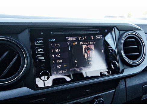 Used 2019 Toyota Tacoma TRD Sport image 22