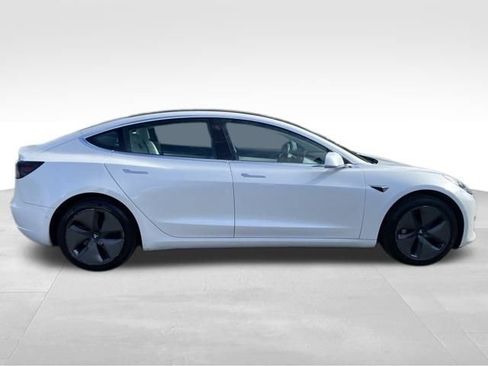 Used 2019 Tesla Model 3 image 8