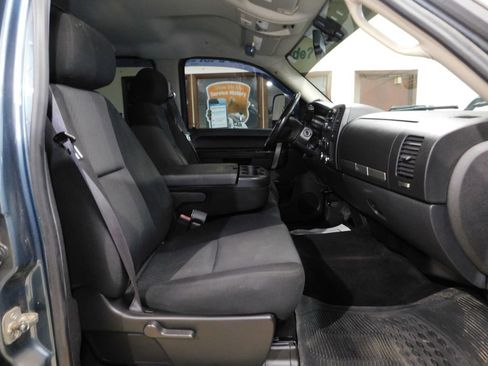 Used 2011 Chevrolet Silverado 2500 LT w/ Interior Plus Package AWD/4WD image 89