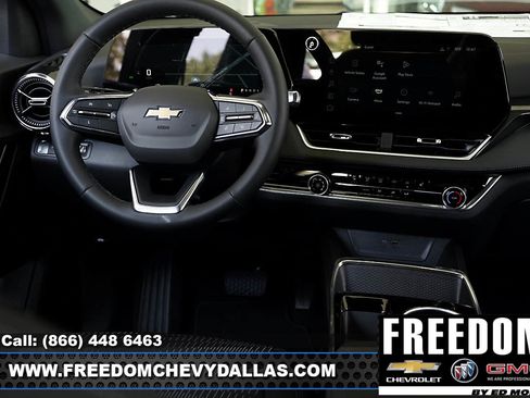 New 2025 Chevrolet Equinox LT w/ Safety and Technology Package image 17