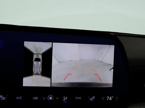 Used 2024 Chevrolet Traverse LT w/ LPO, Floor Liner Package image 14