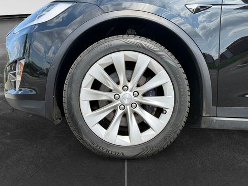 Used 2020 Tesla Model X Long Range AWD/4WD image 9