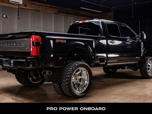 Used 2024 Ford F450 Platinum w/ FX4 Off-Road Package image 9