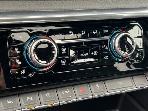New 2026 GMC Sierra 1500 Denali AWD/4WD image 19