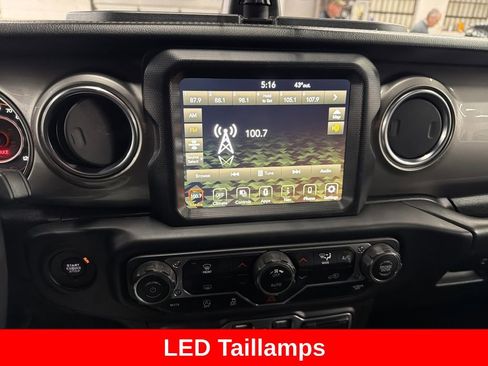 Used 2018 Jeep Wrangler Unlimited Sahara image 20