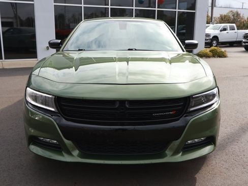 Used 2022 Dodge Charger SXT w/ Driver Convenience Group image 2