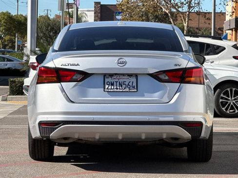 Used 2024 Nissan Altima 2.5 SV image 6