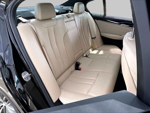 Used 2018 BMW 530i xDrive w/ Premium Package AWD/4WD image 20