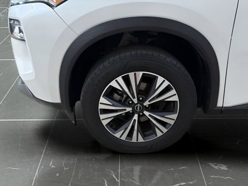 Used 2023 Nissan Rogue SV FWD image 21