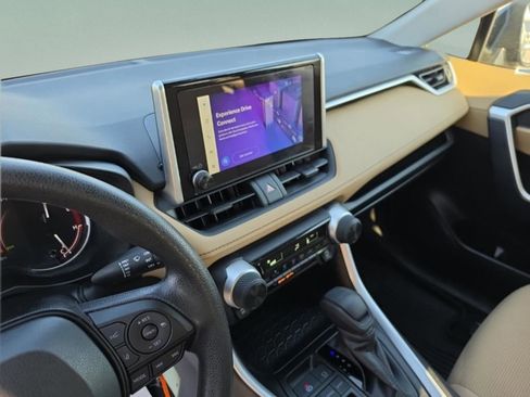 Used 2025 Toyota RAV4 LE image 16