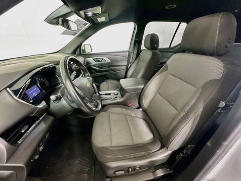 Used 2022 Chevrolet Traverse LT AWD/4WD image 13
