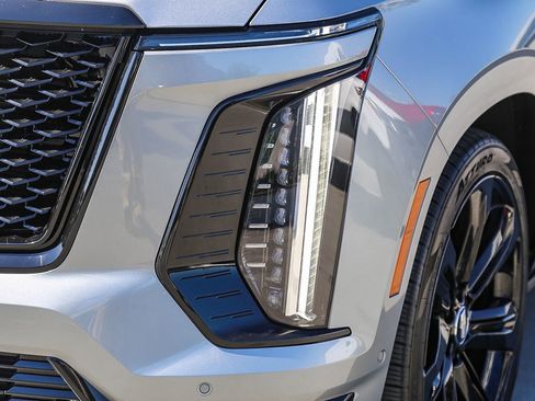 Used 2025 Cadillac Escalade ESV Sport Platinum w/ LPO, Floor Liner Package AWD/4WD image 7