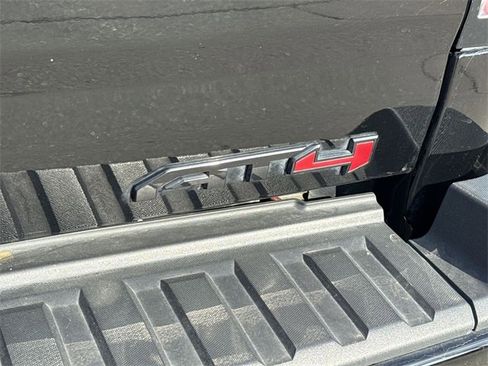 Used 2022 GMC Canyon AT4 image 14