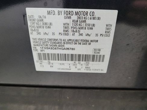 Used 2017 Ford Explorer XLT w/ Equipment Group 202A AWD/4WD image 33