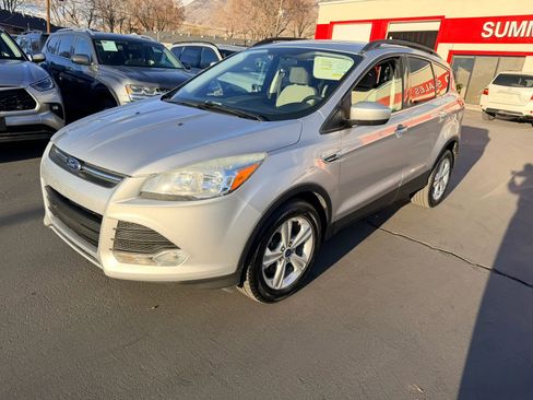 Used 2014 Ford Escape SE w/ Equipment Group 201A image 8