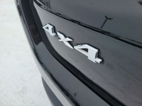 Used 2024 Jeep Compass Limited image 22