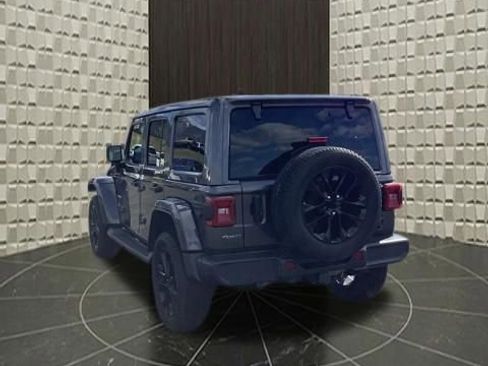 Certified 2021 Jeep Wrangler Unlimited Sahara w/ Cold Weather Group AWD/4WD image 7