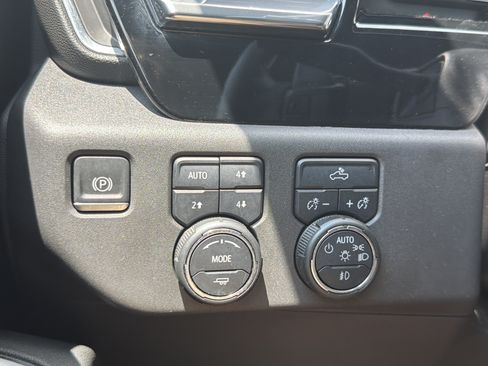 Certified 2023 Chevrolet Silverado 1500 RST w/ Z71 Off-Road Package AWD/4WD image 32