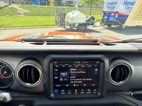 Used 2019 Jeep Wrangler Unlimited Rubicon image 27