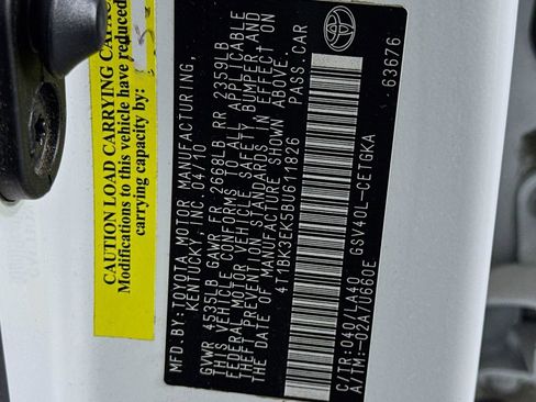 Used 2011 Toyota Camry XLE image 41