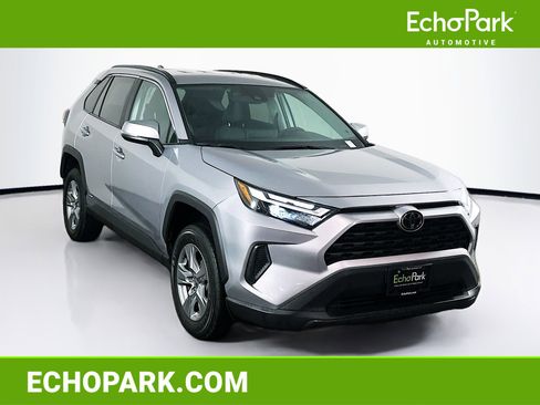 Used 2025 Toyota RAV4 XLE image 1