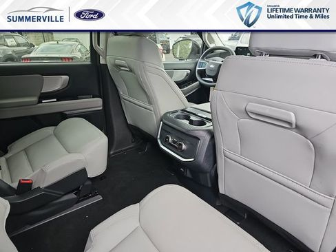 New 2026 Ford Expedition Active RWD image 13