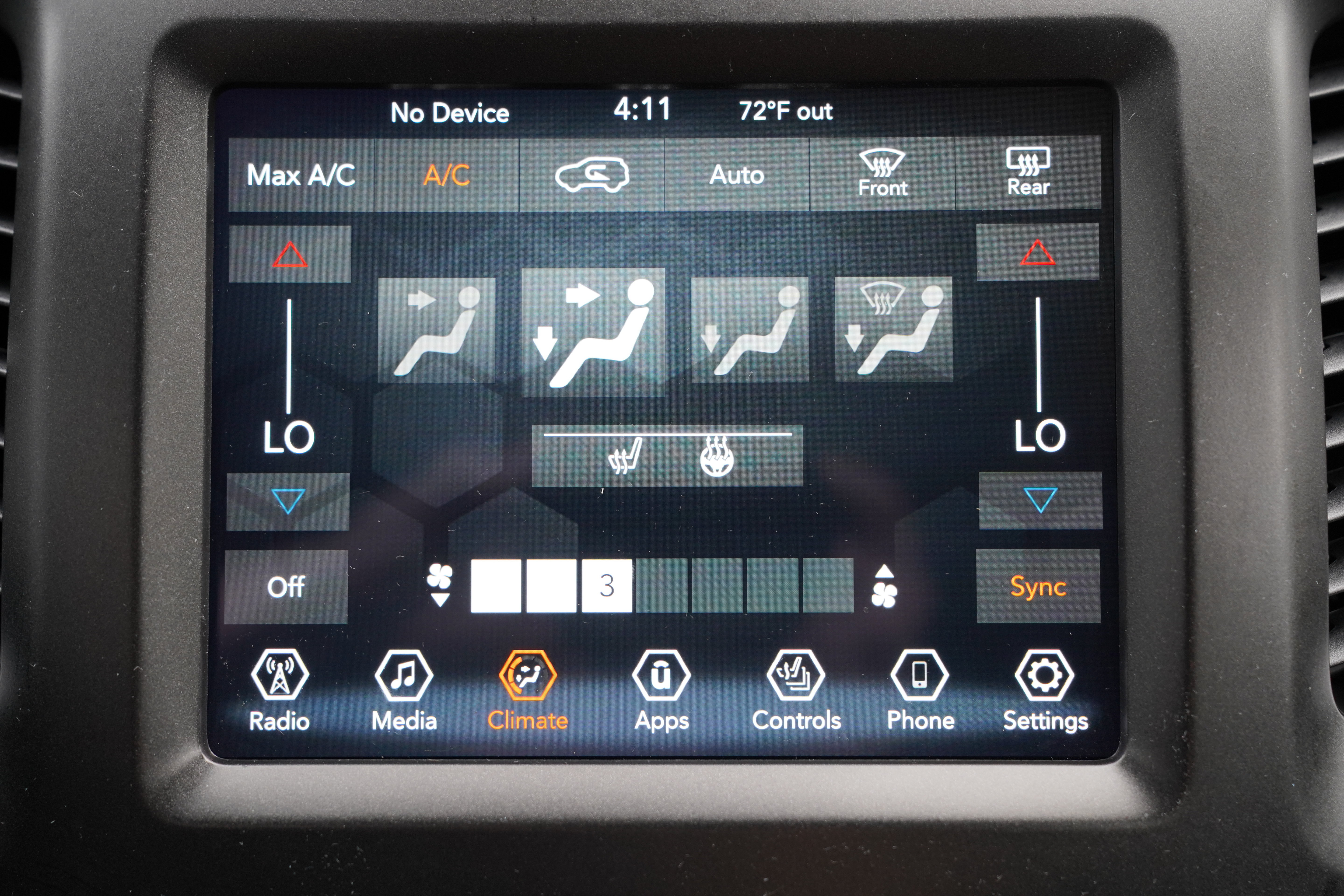 Used 2022 Jeep Cherokee Trailhawk w/ Trailer Tow Group AWD/4WD image 22