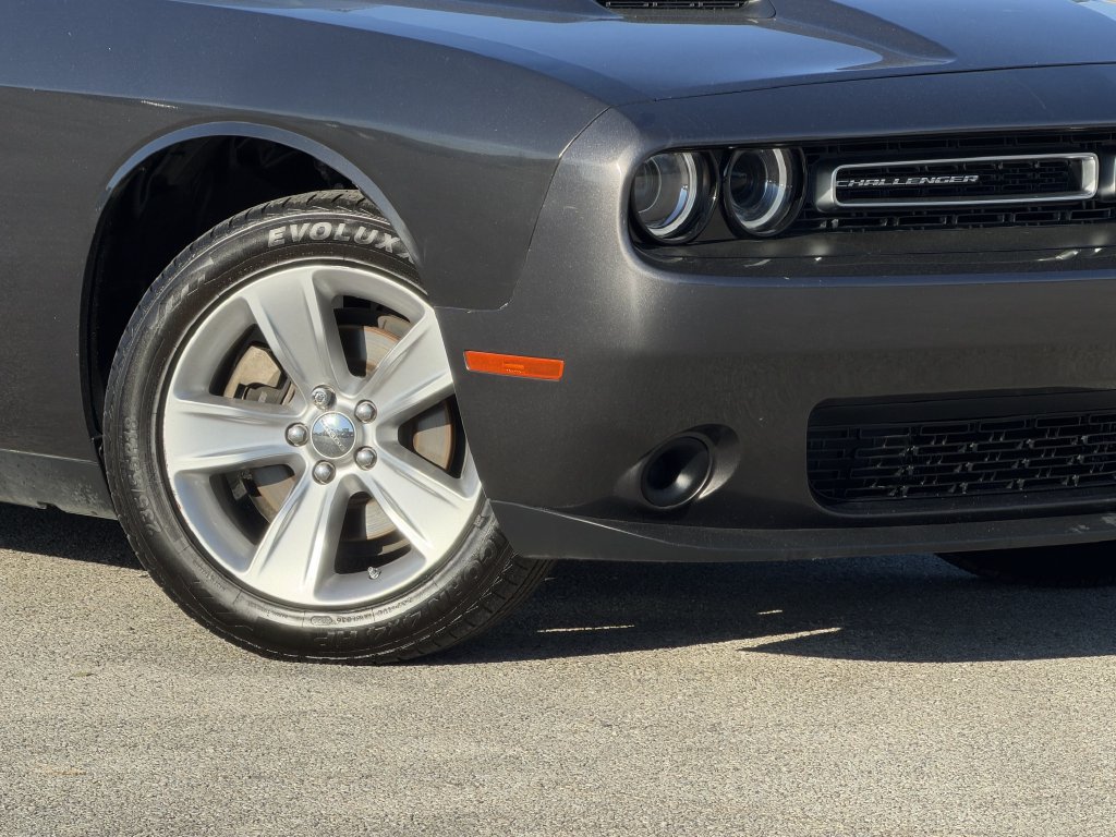 Used 2023 Dodge Challenger SXT RWD image 7