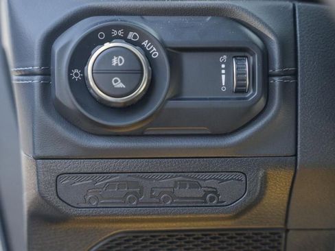 New 2025 Jeep Gladiator Sport w/ Premium Package image 37